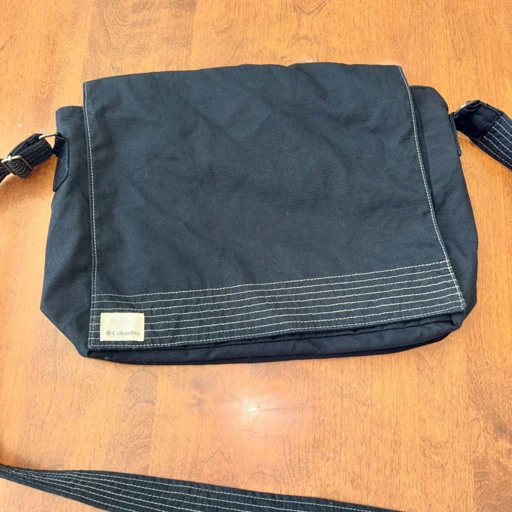 Columbia Live Work Play Messenger Bag